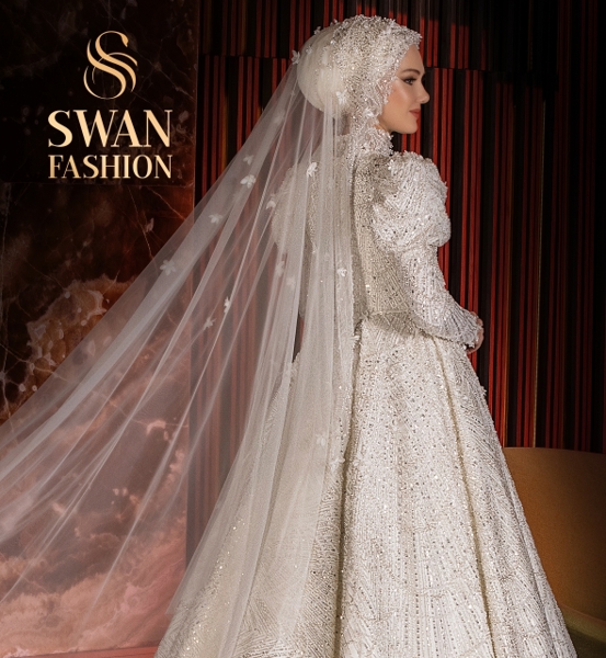 Swanfashion | Model 4