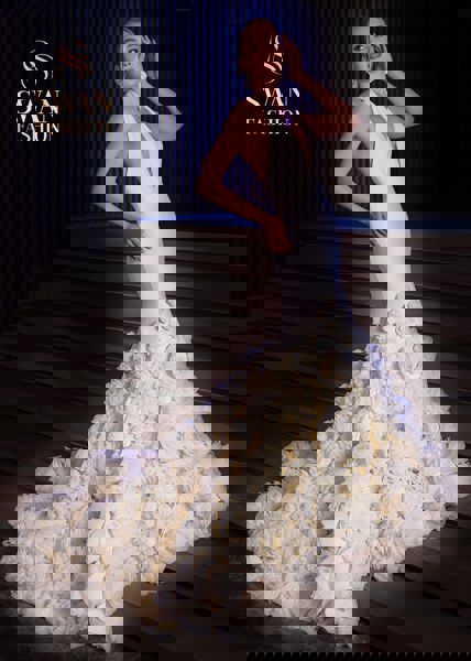 Swanfashion | Model 4