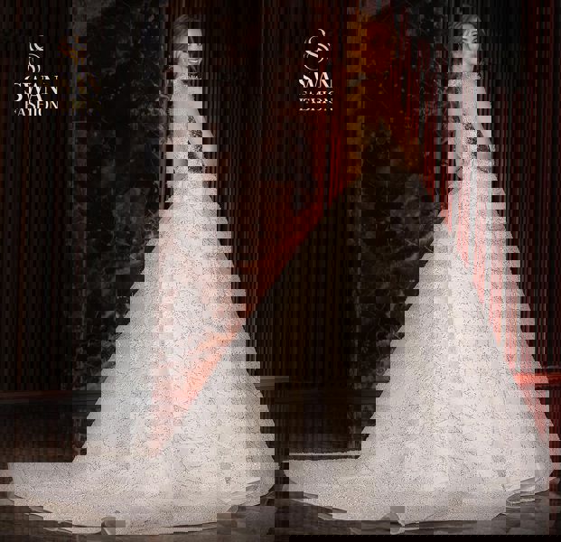 Swanfashion | Model 6